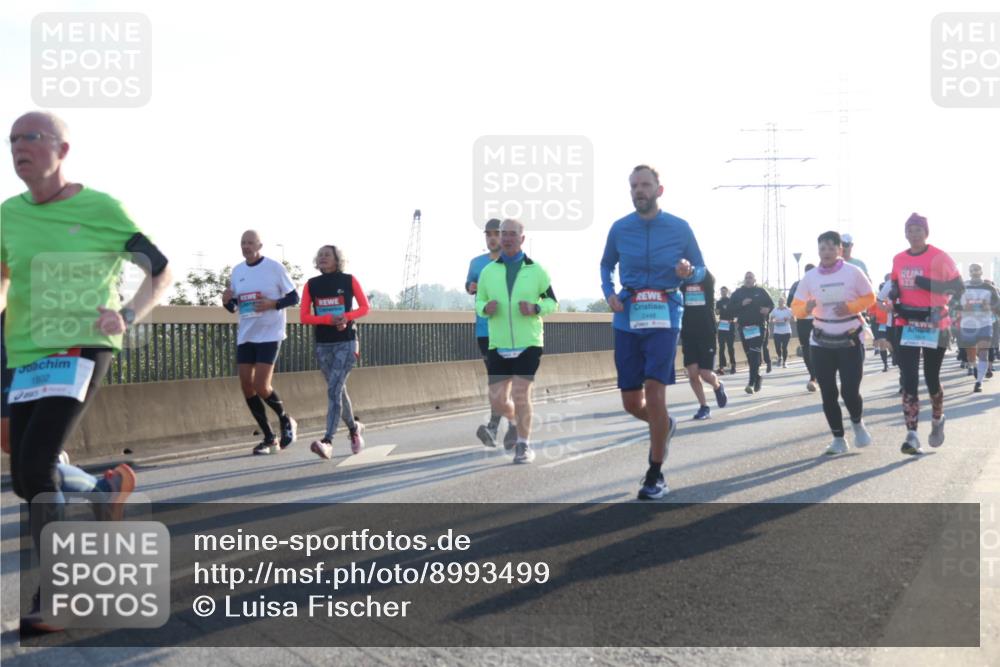 03.10.2025 - Köhlbrandbrückenlauf Luisa Fischer http://msf.ph/oto/8993499 03.10.2025 10:19:41 Position 3 1802, 2448 meine-sportfotos.de