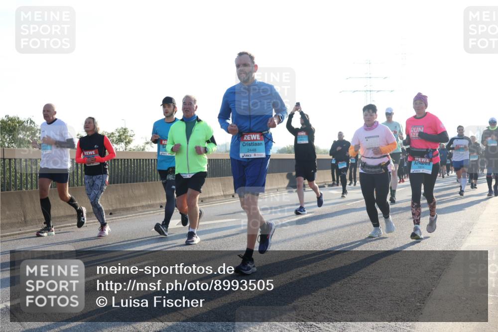 03.10.2025 - Köhlbrandbrückenlauf Luisa Fischer http://msf.ph/oto/8993505 03.10.2025 10:19:42 Position 3 2448, 1804 meine-sportfotos.de