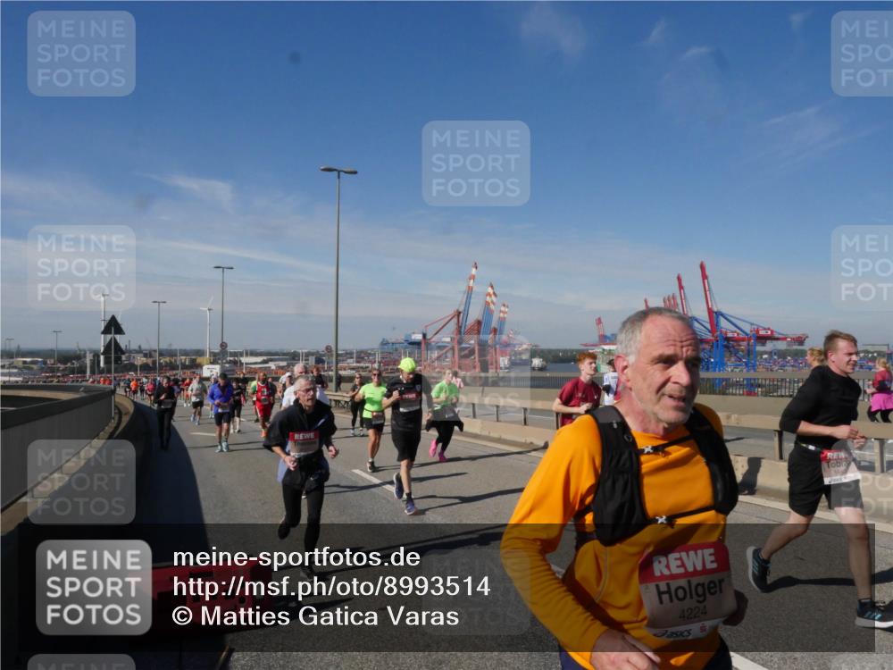 03.10.2025 - Köhlbrandbrückenlauf Matties Gatica Varas http://msf.ph/oto/8993514 03.10.2025 12:46:26 Position 2 4224, 111 meine-sportfotos.de
