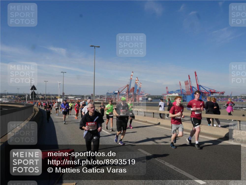 03.10.2025 - Köhlbrandbrückenlauf Matties Gatica Varas http://msf.ph/oto/8993519 03.10.2025 12:46:26 Position 2  meine-sportfotos.de