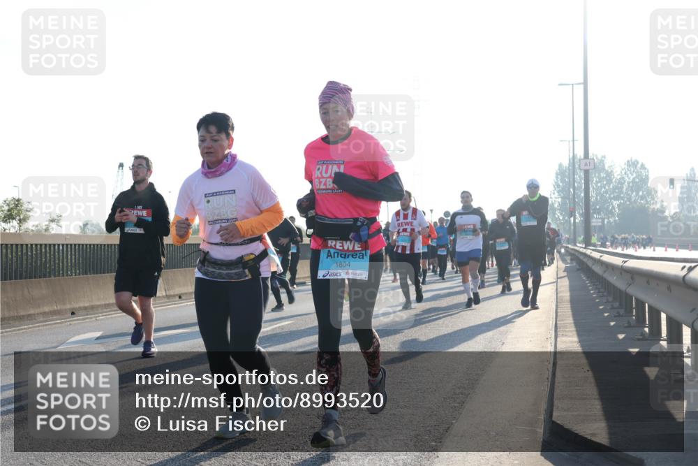 03.10.2025 - Köhlbrandbrückenlauf Luisa Fischer http://msf.ph/oto/8993520 03.10.2025 10:19:43 Position 3 1804 meine-sportfotos.de