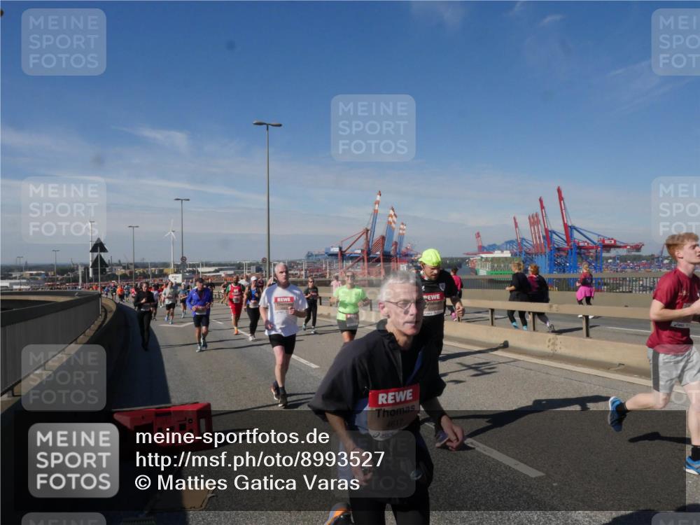 03.10.2025 - Köhlbrandbrückenlauf Matties Gatica Varas http://msf.ph/oto/8993527 03.10.2025 12:46:27 Position 2 5147, 4617 meine-sportfotos.de