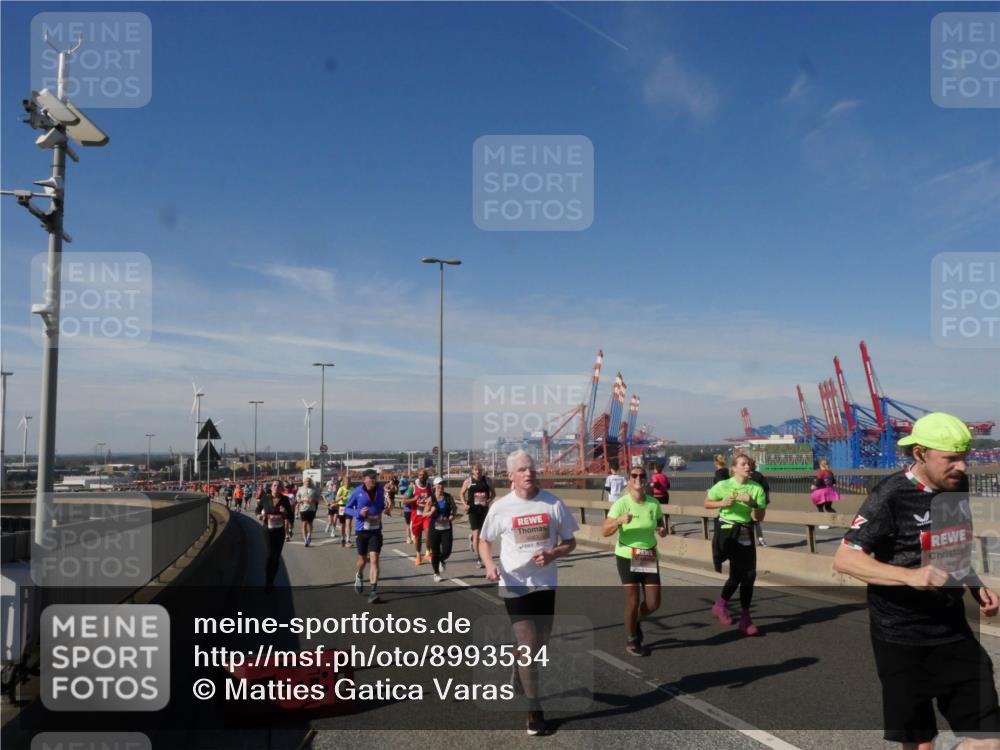 03.10.2025 - Köhlbrandbrückenlauf Matties Gatica Varas http://msf.ph/oto/8993534 03.10.2025 12:46:28 Position 2 5147 meine-sportfotos.de