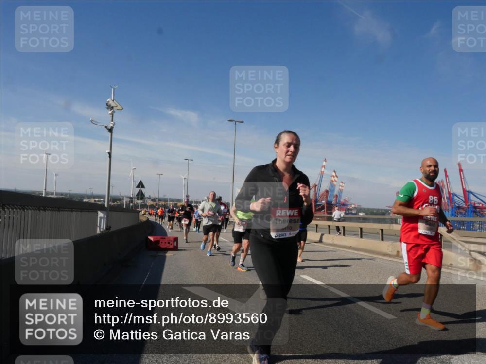 03.10.2025 - Köhlbrandbrückenlauf Matties Gatica Varas http://msf.ph/oto/8993560 03.10.2025 12:46:35 Position 2 85, 4410 meine-sportfotos.de