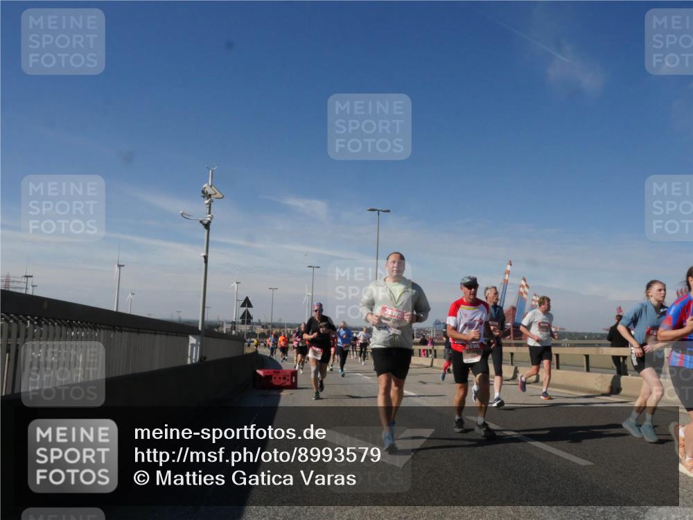 03.10.2025 - Köhlbrandbrückenlauf Matties Gatica Varas http://msf.ph/oto/8993579 03.10.2025 12:46:37 Position 2  meine-sportfotos.de