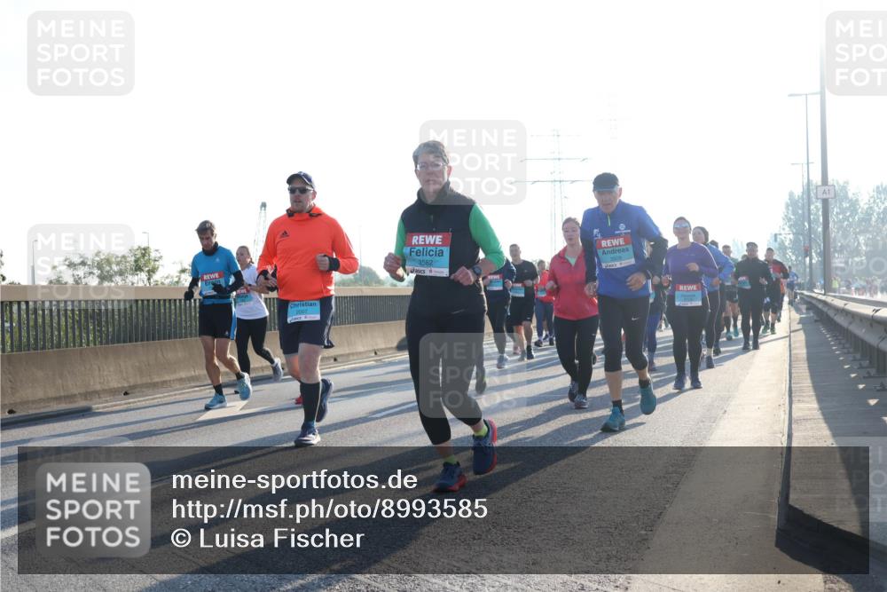 03.10.2025 - Köhlbrandbrückenlauf Luisa Fischer http://msf.ph/oto/8993585 03.10.2025 10:19:49 Position 3 2007, 3582 meine-sportfotos.de