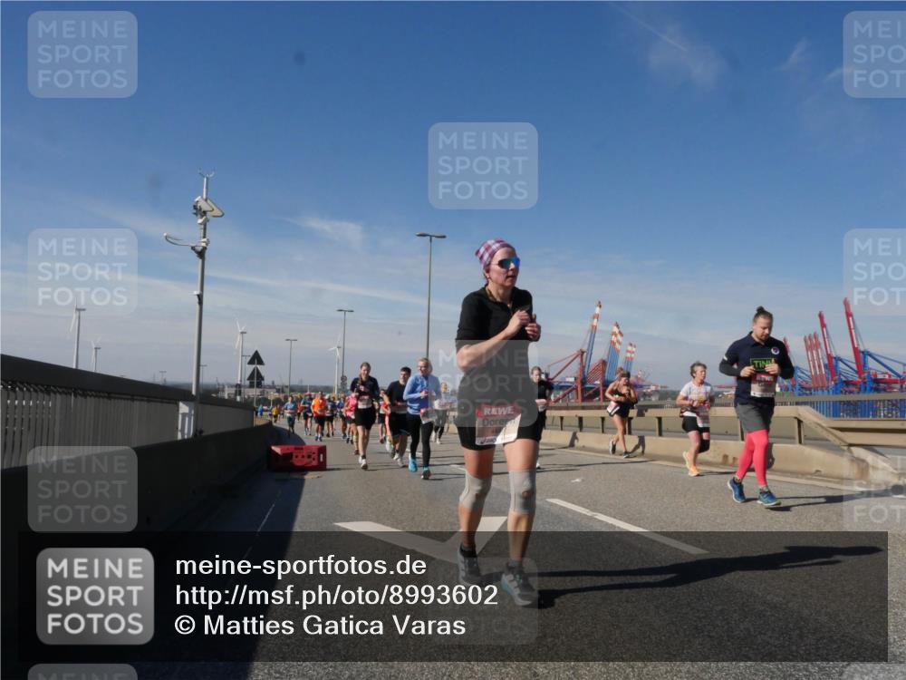 03.10.2025 - Köhlbrandbrückenlauf Matties Gatica Varas http://msf.ph/oto/8993602 03.10.2025 12:46:40 Position 2  meine-sportfotos.de