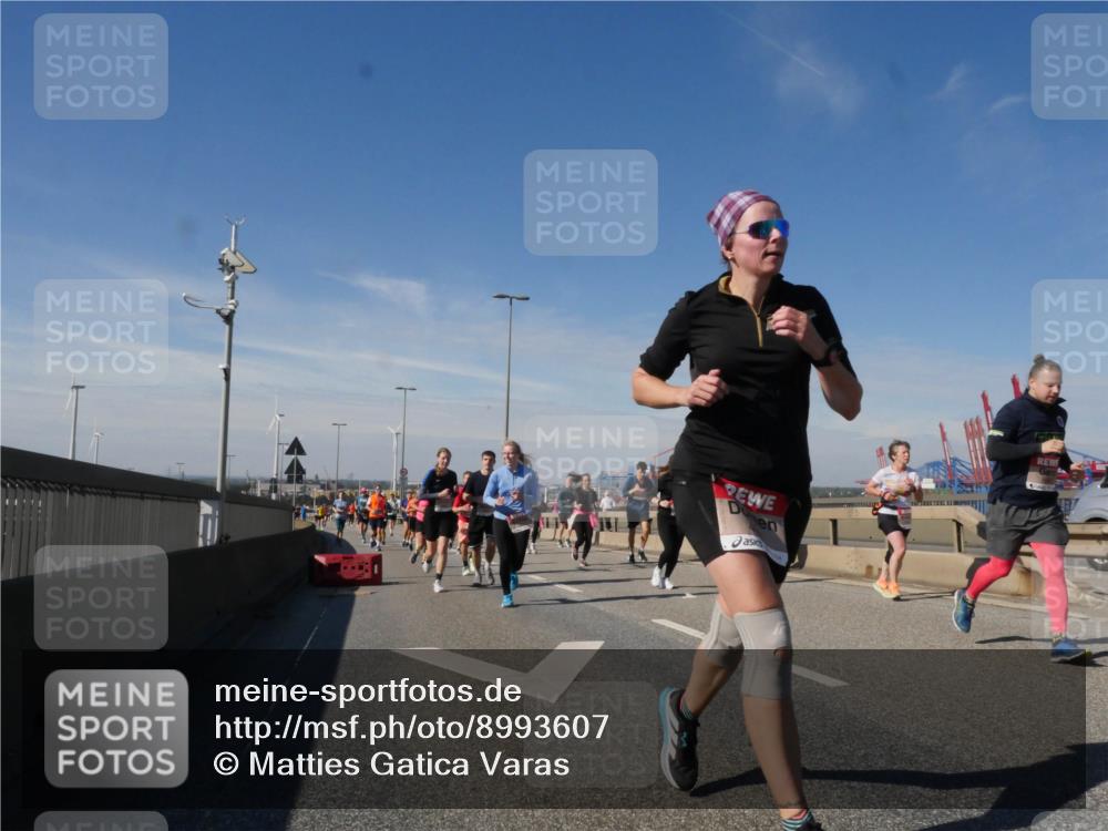 03.10.2025 - Köhlbrandbrückenlauf Matties Gatica Varas http://msf.ph/oto/8993607 03.10.2025 12:46:40 Position 2  meine-sportfotos.de