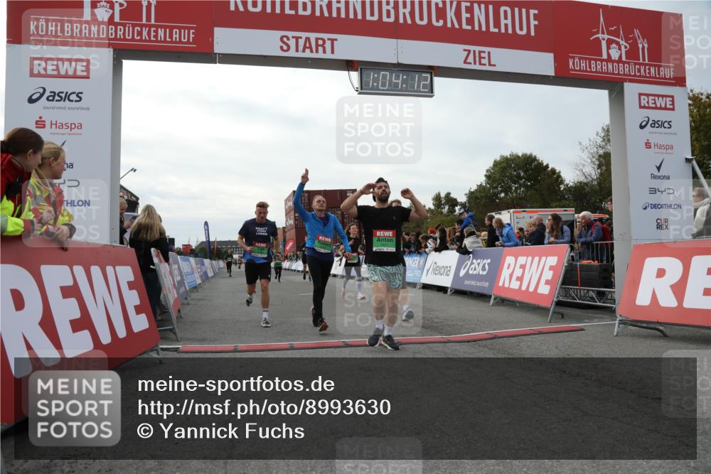 03.10.2025 - Köhlbrandbrückenlauf Yannick Fuchs http://msf.ph/oto/8993630 03.10.2025 16:04:10 Ziel 7281, 7297, 7392, 7451, 7466, 7599, 7611, 7798, 8082, 9149, 9306, 9377, 9562, 9618 meine-sportfotos.de