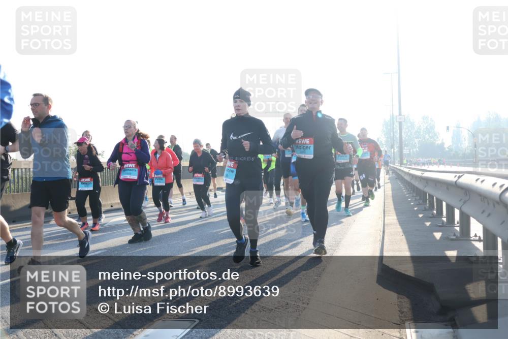 03.10.2025 - Köhlbrandbrückenlauf Luisa Fischer http://msf.ph/oto/8993639 03.10.2025 10:19:54 Position 3 2018 meine-sportfotos.de