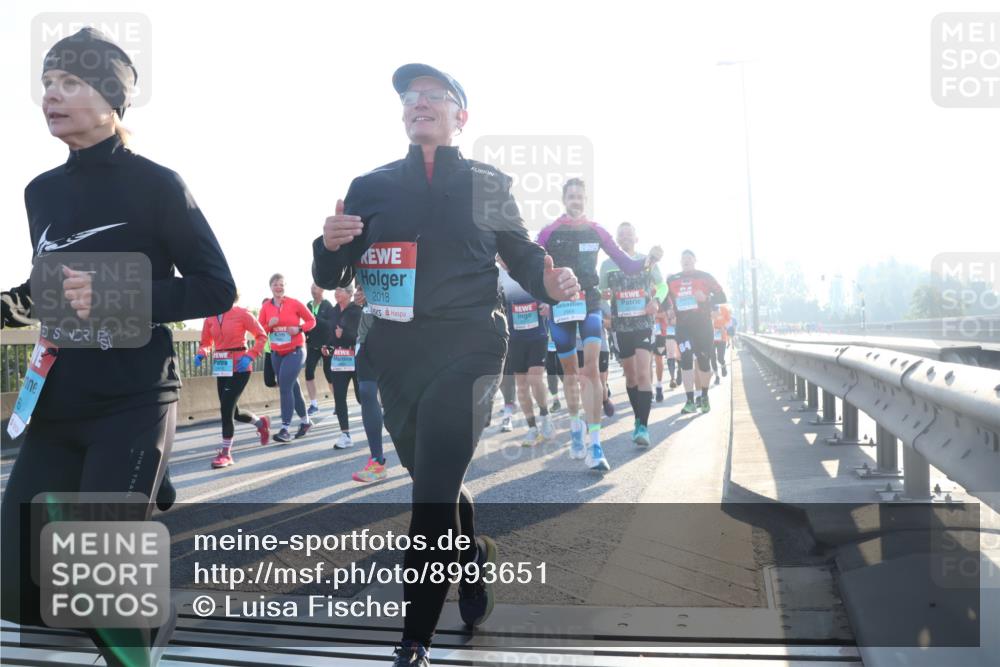 03.10.2025 - Köhlbrandbrückenlauf Luisa Fischer http://msf.ph/oto/8993651 03.10.2025 10:19:56 Position 3 2018, 64 meine-sportfotos.de