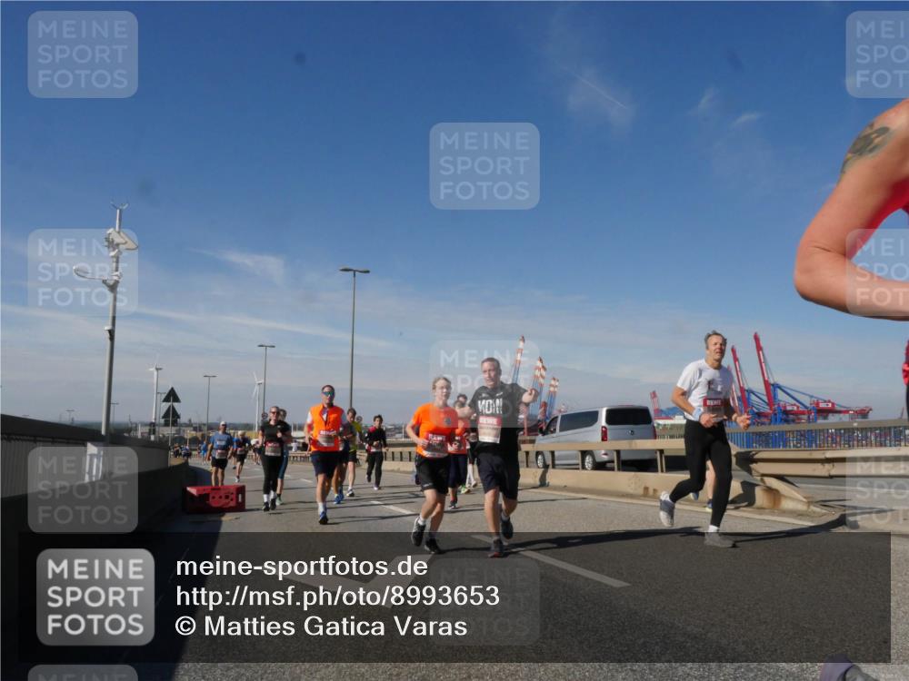 03.10.2025 - Köhlbrandbrückenlauf Matties Gatica Varas http://msf.ph/oto/8993653 03.10.2025 12:46:46 Position 2  meine-sportfotos.de