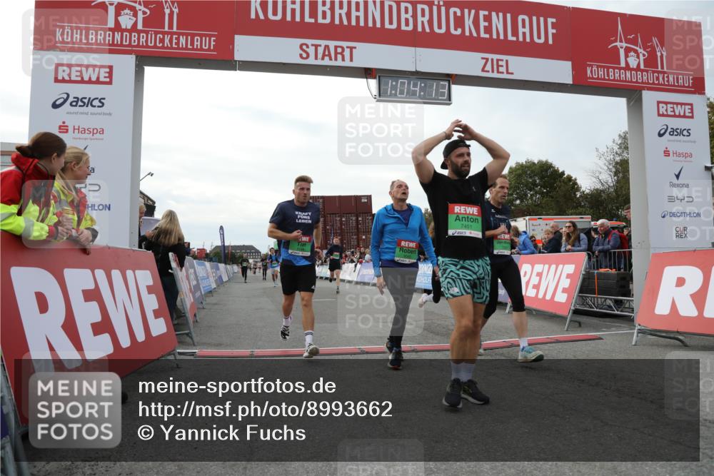 03.10.2025 - Köhlbrandbrückenlauf Yannick Fuchs http://msf.ph/oto/8993662 03.10.2025 16:04:11 Ziel 7297, 7392, 7451, 7466, 7599, 7611, 7798, 8082, 9010, 9149, 9306, 9377, 9562, 9618 meine-sportfotos.de