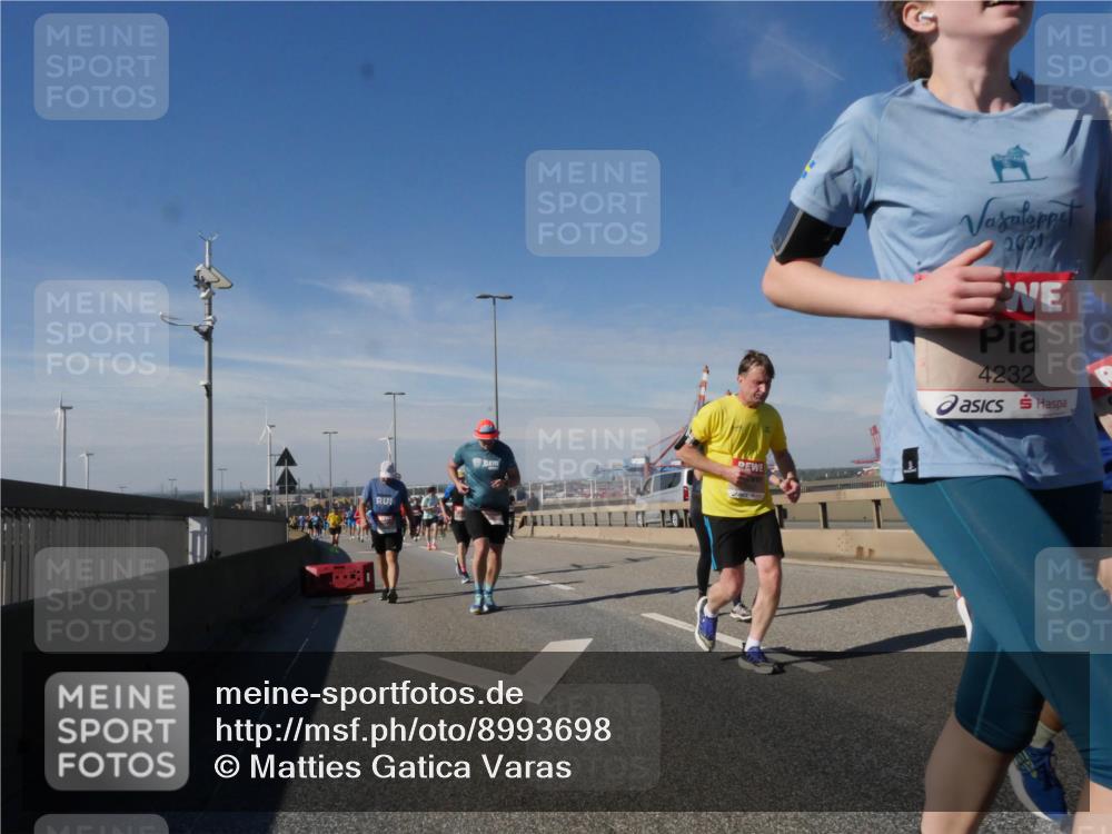 03.10.2025 - Köhlbrandbrückenlauf Matties Gatica Varas http://msf.ph/oto/8993698 03.10.2025 12:46:51 Position 2 2021, 4232 meine-sportfotos.de
