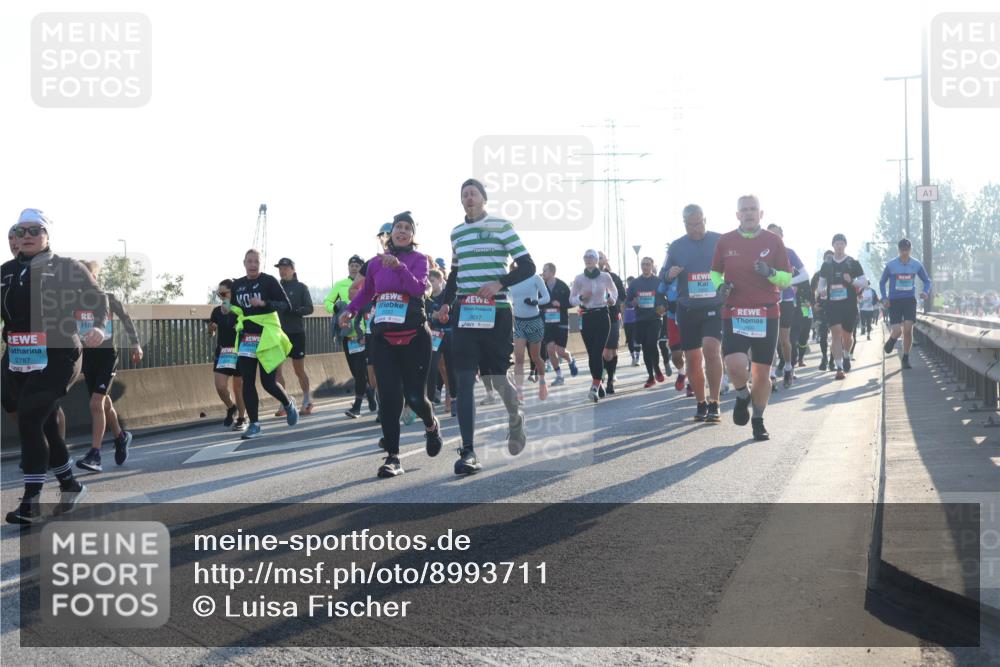 03.10.2025 - Köhlbrandbrückenlauf Luisa Fischer http://msf.ph/oto/8993711 03.10.2025 10:20:02 Position 3 2787, 3617, 1 meine-sportfotos.de