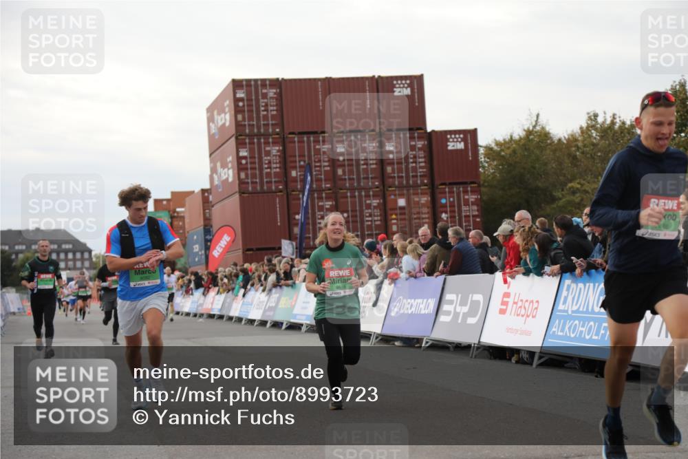 03.10.2025 - Köhlbrandbrückenlauf Yannick Fuchs http://msf.ph/oto/8993723 03.10.2025 16:04:13 Ziel 7297, 7392, 7451, 7466, 7611, 8082, 9010, 9149, 9562, 9618 meine-sportfotos.de