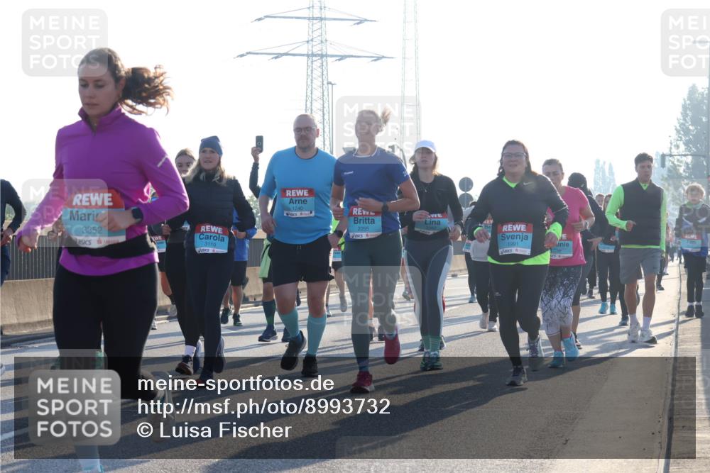 03.10.2025 - Köhlbrandbrückenlauf Luisa Fischer http://msf.ph/oto/8993732 03.10.2025 10:20:15 Position 3 3352, 3110, 1740, 2055, 3382, 1991, 239 meine-sportfotos.de
