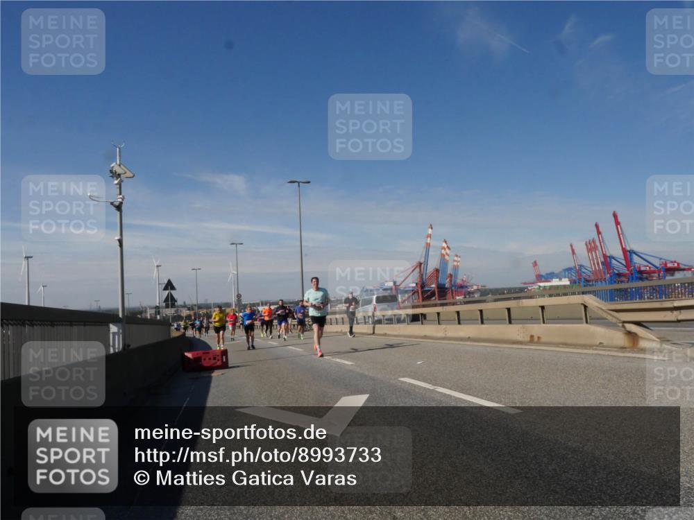 03.10.2025 - Köhlbrandbrückenlauf Matties Gatica Varas http://msf.ph/oto/8993733 03.10.2025 12:46:55 Position 2  meine-sportfotos.de