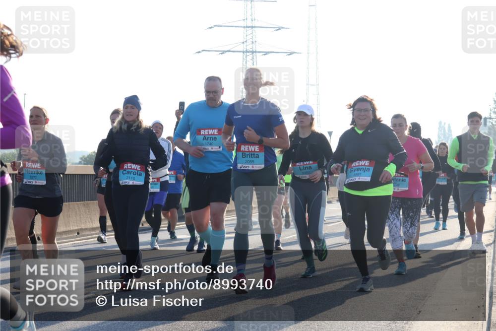 03.10.2025 - Köhlbrandbrückenlauf Luisa Fischer http://msf.ph/oto/8993740 03.10.2025 10:20:16 Position 3 1577, 3110, 1740, 2055, 3382, 1991, 239 meine-sportfotos.de