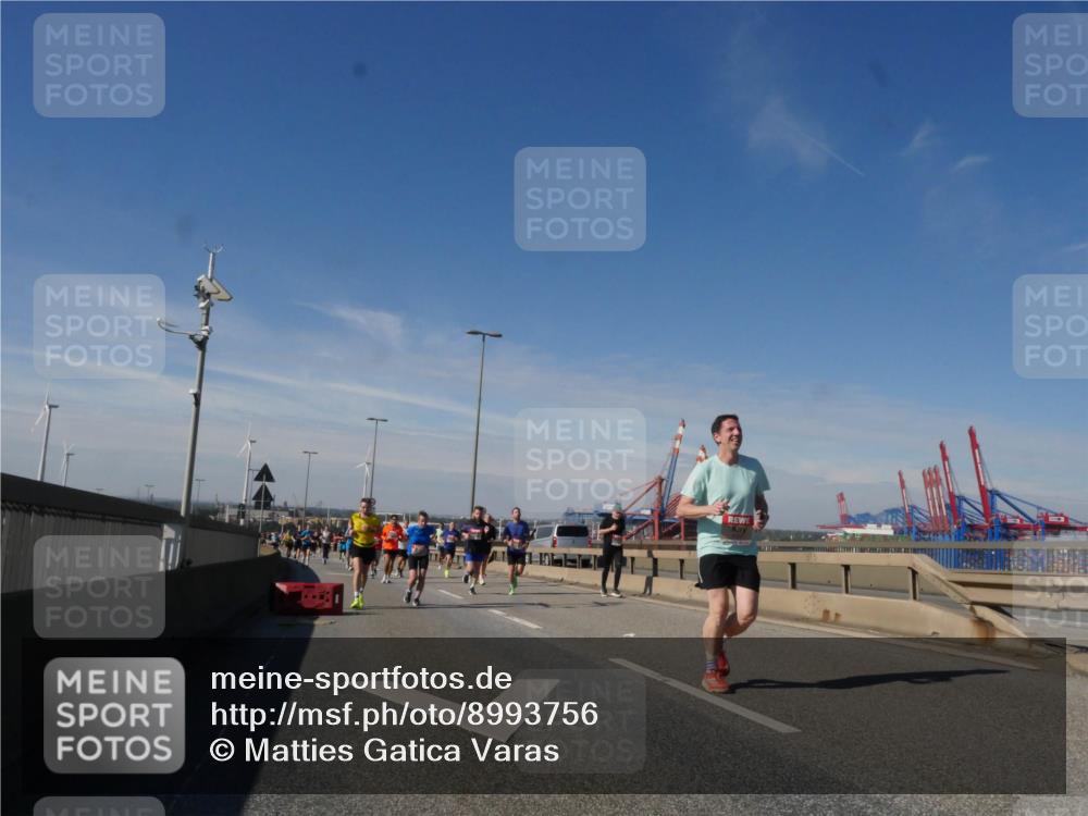 03.10.2025 - Köhlbrandbrückenlauf Matties Gatica Varas http://msf.ph/oto/8993756 03.10.2025 12:46:58 Position 2  meine-sportfotos.de
