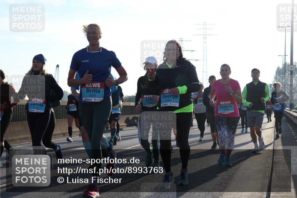 03.10.2025 - Köhlbrandbrückenlauf Luisa Fischer http://msf.ph/oto/8993763 03.10.2025 10:20:18 Position 3 3110, 2055, 1991, 3382, 3239, 1 meine-sportfotos.de