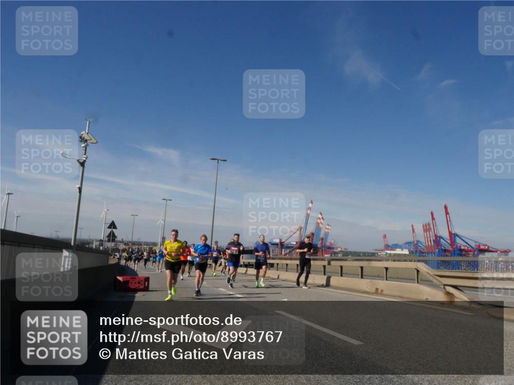 03.10.2025 - Köhlbrandbrückenlauf Matties Gatica Varas http://msf.ph/oto/8993767 03.10.2025 12:46:59 Position 2  meine-sportfotos.de