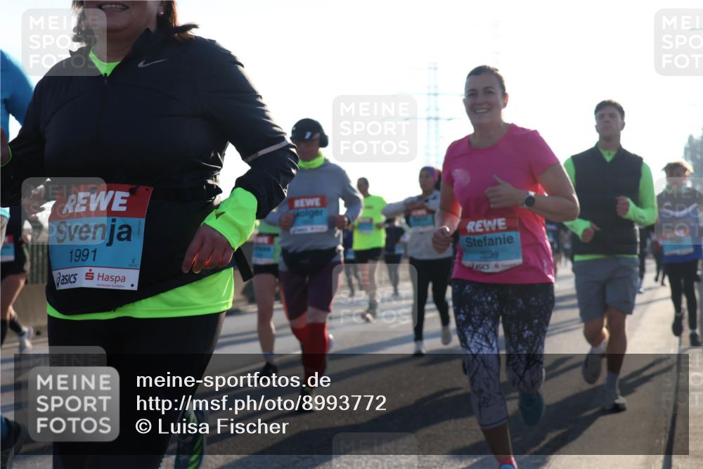 03.10.2025 - Köhlbrandbrückenlauf Luisa Fischer http://msf.ph/oto/8993772 03.10.2025 10:20:19 Position 3 6, 1991, 3239 meine-sportfotos.de