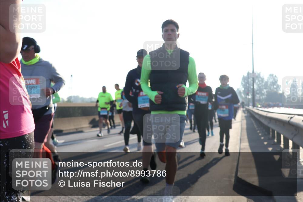03.10.2025 - Köhlbrandbrückenlauf Luisa Fischer http://msf.ph/oto/8993786 03.10.2025 10:20:20 Position 3  meine-sportfotos.de