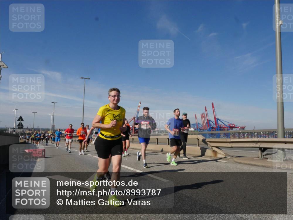 03.10.2025 - Köhlbrandbrückenlauf Matties Gatica Varas http://msf.ph/oto/8993787 03.10.2025 12:47:02 Position 2  meine-sportfotos.de