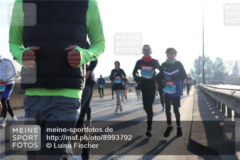 03.10.2025 - Köhlbrandbrückenlauf Luisa Fischer http://msf.ph/oto/8993792 03.10.2025 10:20:21 Position 3  meine-sportfotos.de
