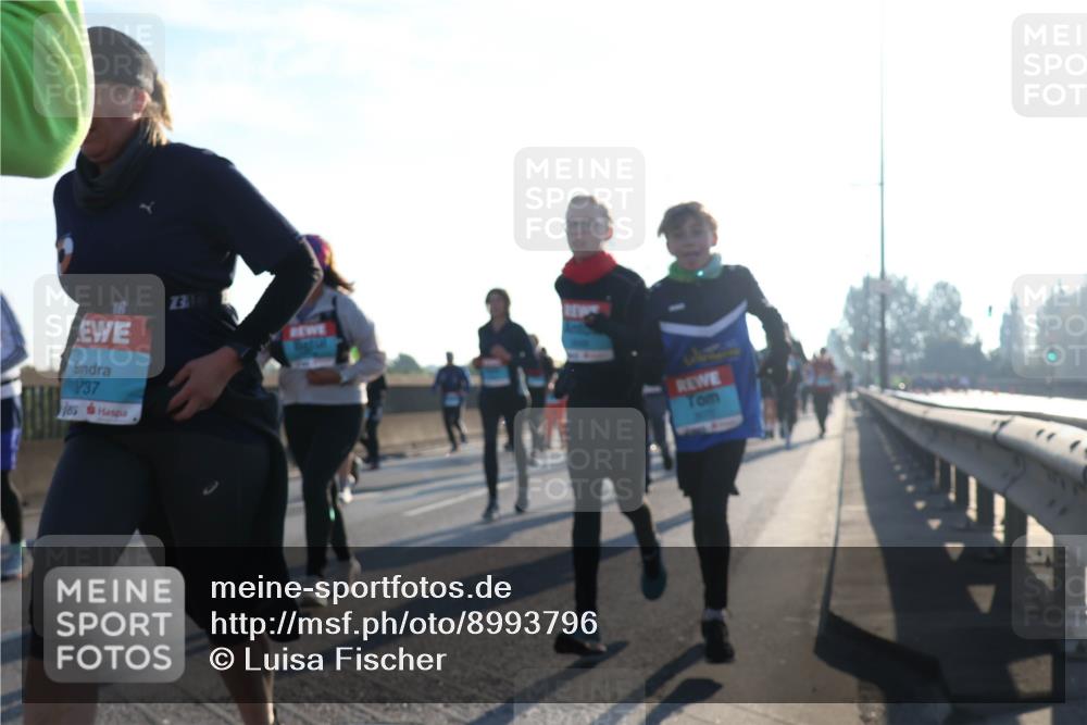 03.10.2025 - Köhlbrandbrückenlauf Luisa Fischer http://msf.ph/oto/8993796 03.10.2025 10:20:21 Position 3 37, 2311 meine-sportfotos.de