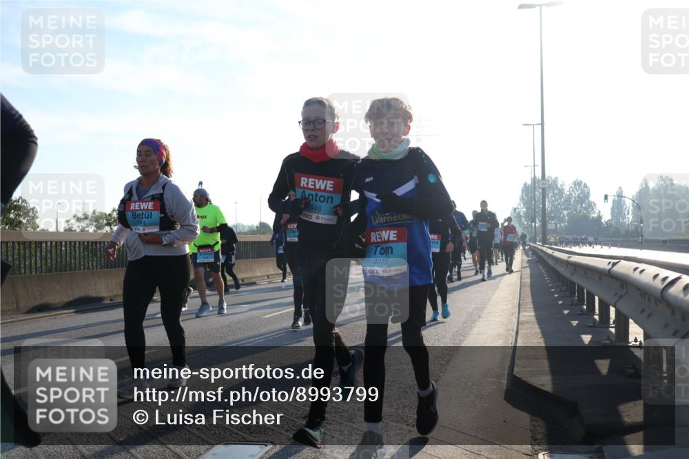 03.10.2025 - Köhlbrandbrückenlauf Luisa Fischer http://msf.ph/oto/8993799 03.10.2025 10:20:22 Position 3 4, 648, 3075 meine-sportfotos.de