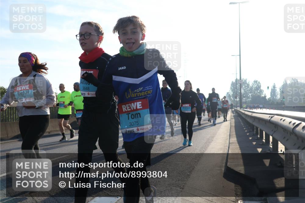 03.10.2025 - Köhlbrandbrückenlauf Luisa Fischer http://msf.ph/oto/8993804 03.10.2025 10:20:22 Position 3 134, 3648, 3075 meine-sportfotos.de