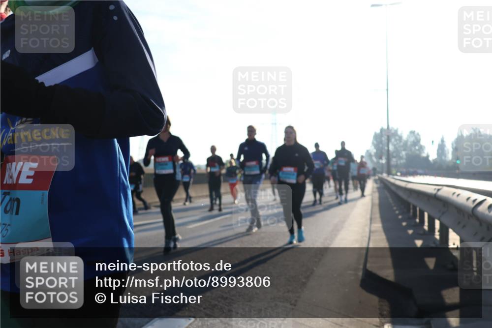 03.10.2025 - Köhlbrandbrückenlauf Luisa Fischer http://msf.ph/oto/8993806 03.10.2025 10:20:22 Position 3  meine-sportfotos.de
