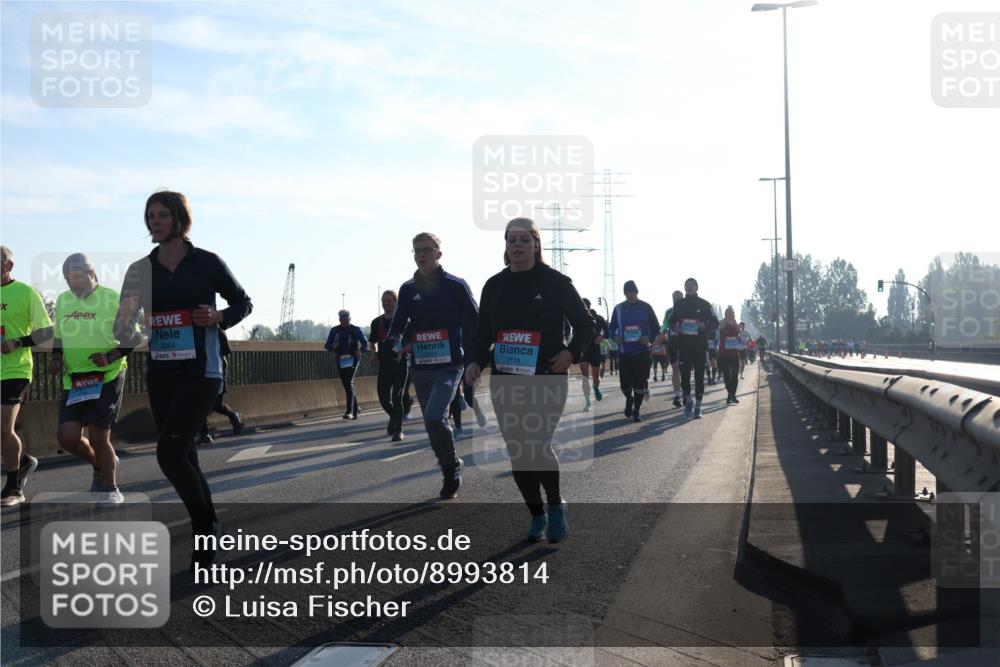 03.10.2025 - Köhlbrandbrückenlauf Luisa Fischer http://msf.ph/oto/8993814 03.10.2025 10:20:23 Position 3 2064, 2118 meine-sportfotos.de