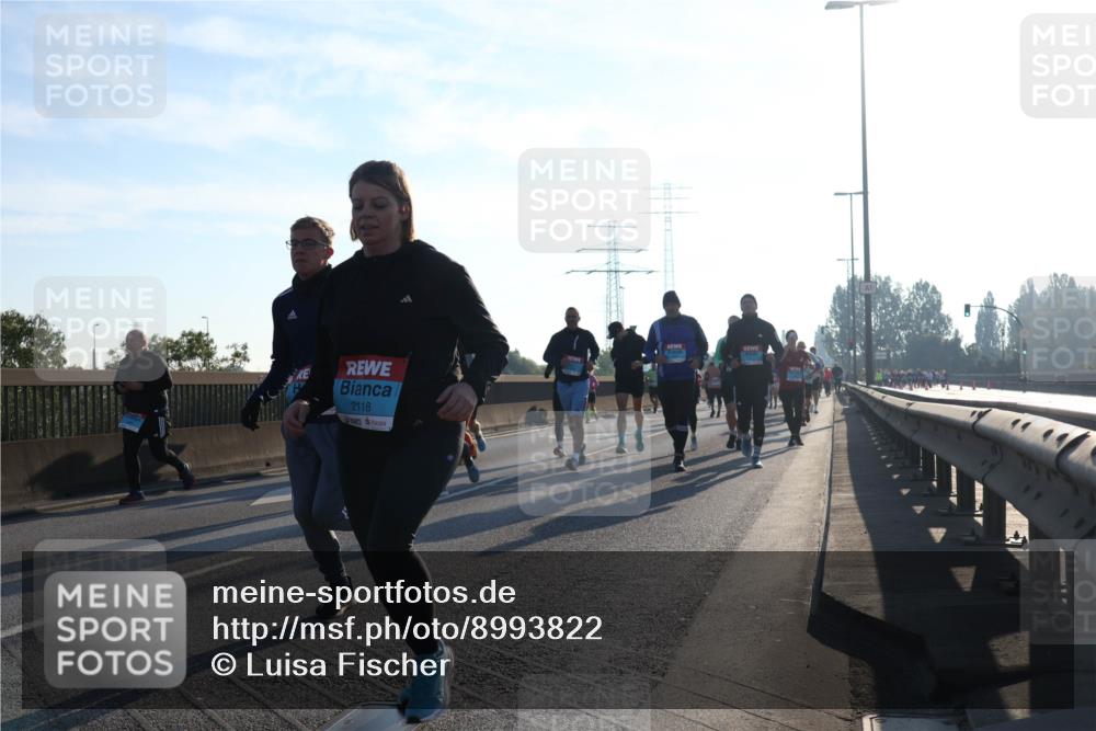 03.10.2025 - Köhlbrandbrückenlauf Luisa Fischer http://msf.ph/oto/8993822 03.10.2025 10:20:24 Position 3 2118 meine-sportfotos.de