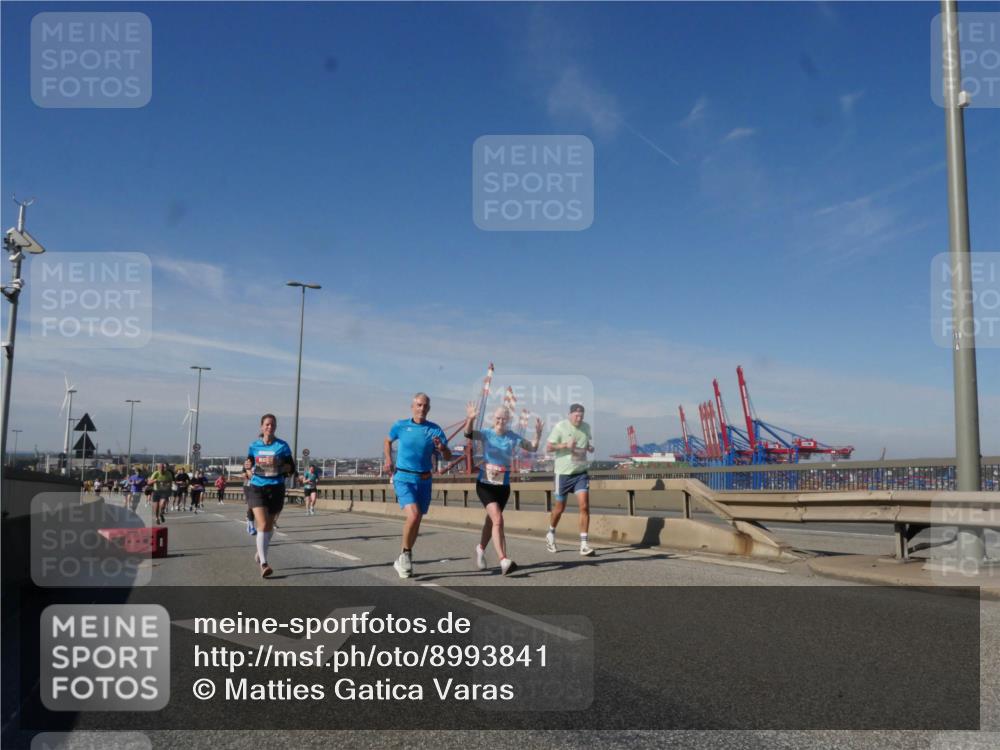 03.10.2025 - Köhlbrandbrückenlauf Matties Gatica Varas http://msf.ph/oto/8993841 03.10.2025 12:47:08 Position 2  meine-sportfotos.de