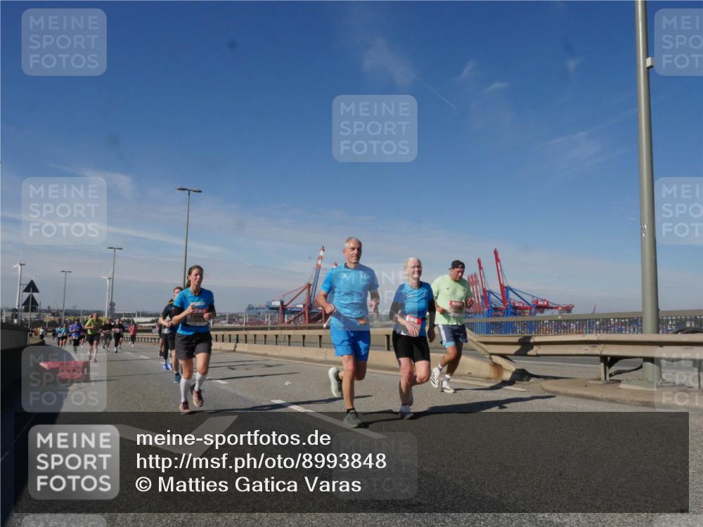 03.10.2025 - Köhlbrandbrückenlauf Matties Gatica Varas http://msf.ph/oto/8993848 03.10.2025 12:47:09 Position 2  meine-sportfotos.de