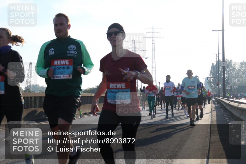 03.10.2025 - Köhlbrandbrückenlauf Luisa Fischer http://msf.ph/oto/8993872 03.10.2025 10:20:28 Position 3 1827, 1920, 1000, 1 meine-sportfotos.de