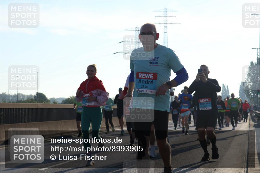 03.10.2025 - Köhlbrandbrückenlauf Luisa Fischer http://msf.ph/oto/8993905 03.10.2025 10:20:31 Position 3 120, 2848, 2847, 2003, 6 meine-sportfotos.de