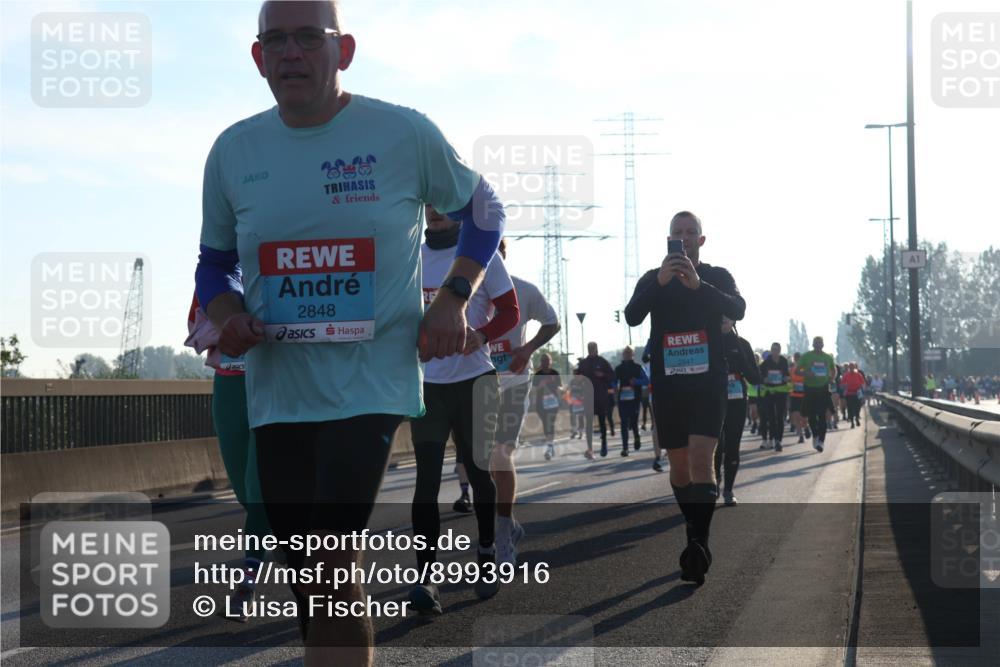 03.10.2025 - Köhlbrandbrückenlauf Luisa Fischer http://msf.ph/oto/8993916 03.10.2025 10:20:32 Position 3 2848, 2847 meine-sportfotos.de