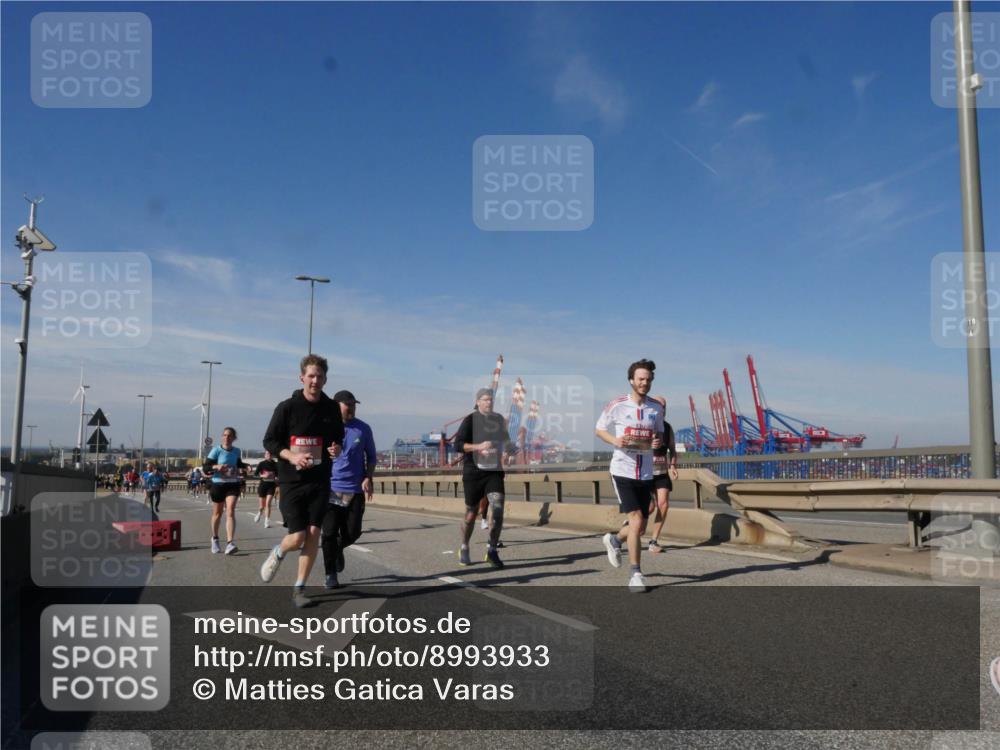 03.10.2025 - Köhlbrandbrückenlauf Matties Gatica Varas http://msf.ph/oto/8993933 03.10.2025 12:47:19 Position 2  meine-sportfotos.de