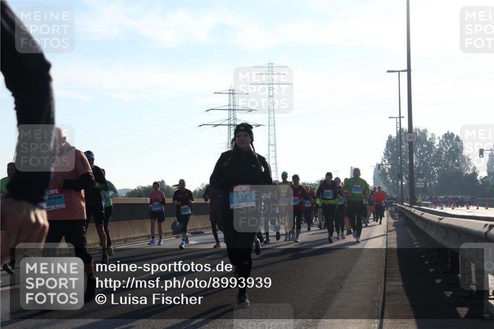 03.10.2025 - Köhlbrandbrückenlauf Luisa Fischer http://msf.ph/oto/8993939 03.10.2025 10:20:34 Position 3 3097, 2234, 1 meine-sportfotos.de