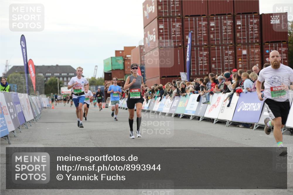 03.10.2025 - Köhlbrandbrückenlauf Yannick Fuchs http://msf.ph/oto/8993944 03.10.2025 16:04:21 Ziel 7245, 7308, 7338, 7611, 8818, 9010, 9213 meine-sportfotos.de