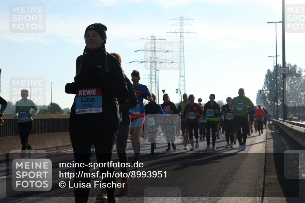 03.10.2025 - Köhlbrandbrückenlauf Luisa Fischer http://msf.ph/oto/8993951 03.10.2025 10:20:35 Position 3 195, 2234, 1 meine-sportfotos.de