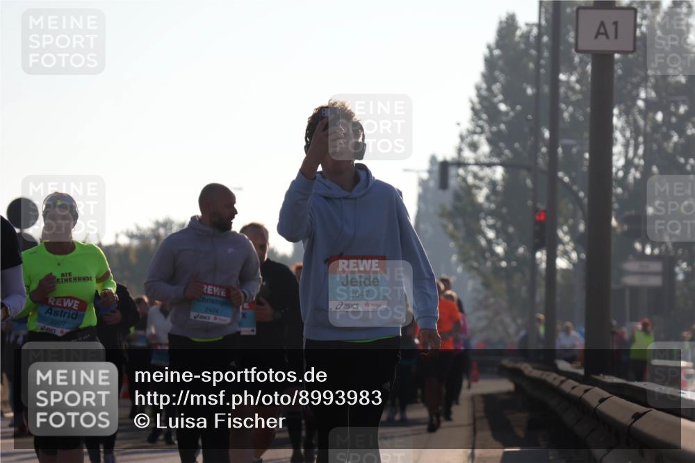 03.10.2025 - Köhlbrandbrückenlauf Luisa Fischer http://msf.ph/oto/8993983 03.10.2025 10:21:18 Position 3 2907, 2424, 3647, 1 meine-sportfotos.de