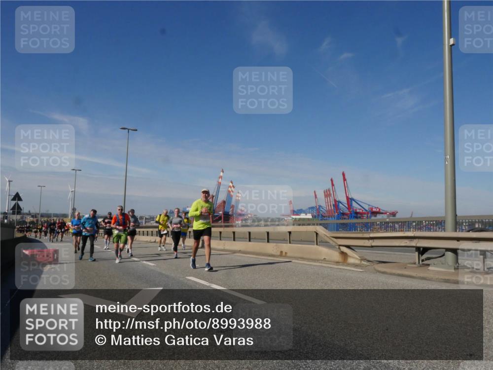 03.10.2025 - Köhlbrandbrückenlauf Matties Gatica Varas http://msf.ph/oto/8993988 03.10.2025 12:47:25 Position 2 118 meine-sportfotos.de