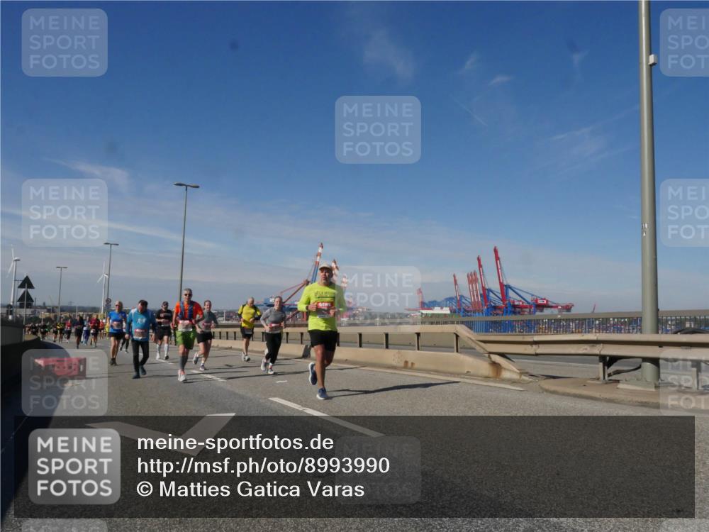 03.10.2025 - Köhlbrandbrückenlauf Matties Gatica Varas http://msf.ph/oto/8993990 03.10.2025 12:47:26 Position 2  meine-sportfotos.de