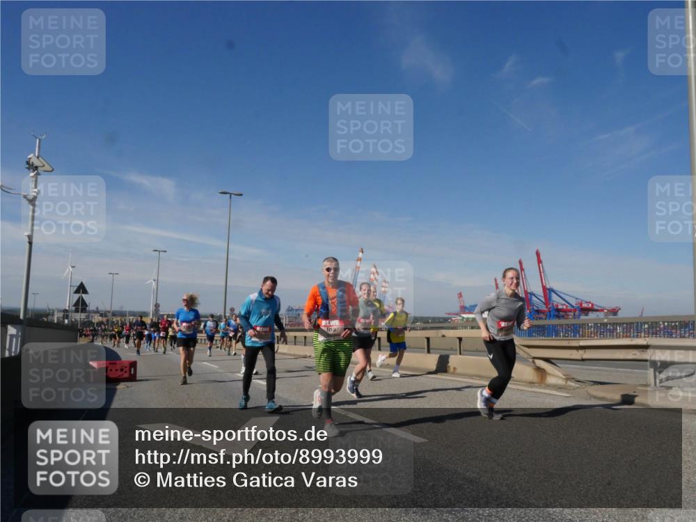03.10.2025 - Köhlbrandbrückenlauf Matties Gatica Varas http://msf.ph/oto/8993999 03.10.2025 12:47:28 Position 2  meine-sportfotos.de