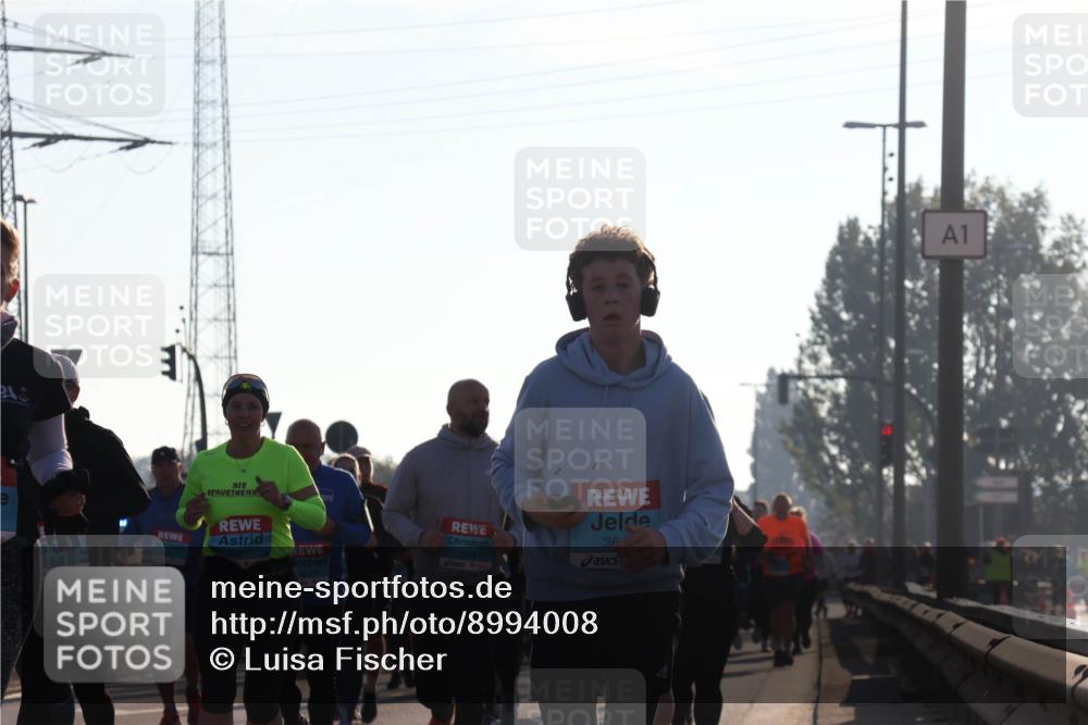03.10.2025 - Köhlbrandbrückenlauf Luisa Fischer http://msf.ph/oto/8994008 03.10.2025 10:21:19 Position 3 2424, 36, 2907, 3231, 2072, 1 meine-sportfotos.de